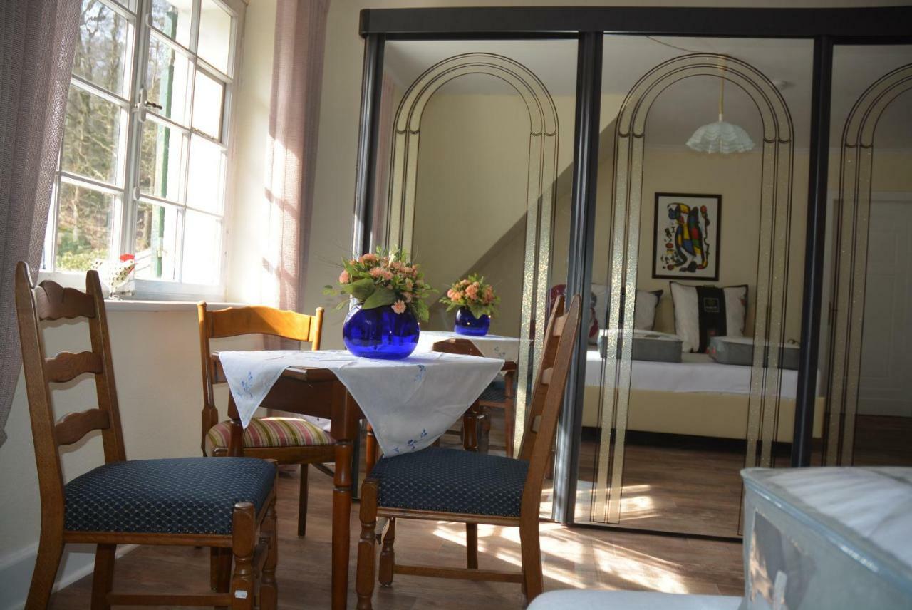 Gutshaus Wilhelmsruh Villa เมอเนอเซ ภายนอก รูปภาพ